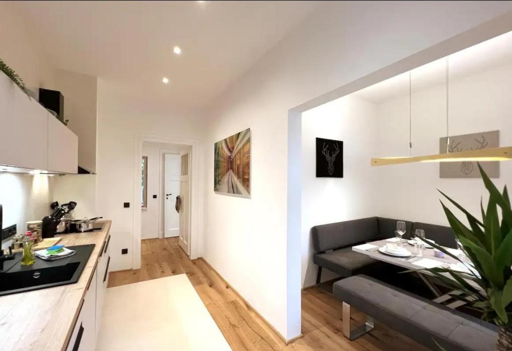Soul-Apartment Balkon Privatparkplatz 2 Boxspringbetten 55Zoll Tv Wlan Лайпциг Екстериор снимка