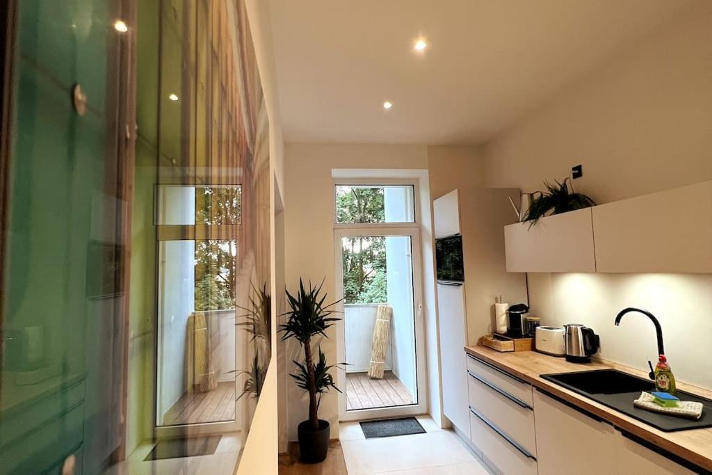 Soul-Apartment Balkon Privatparkplatz 2 Boxspringbetten 55Zoll Tv Wlan Лайпциг Екстериор снимка
